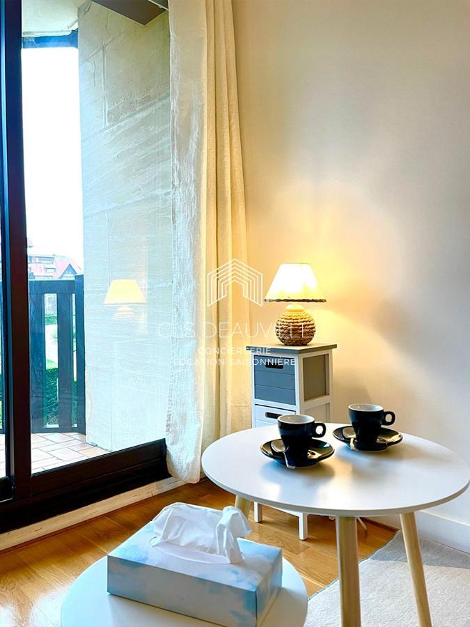 Studio 1 Gainsbourg C.L.S Deauville Exterior photo