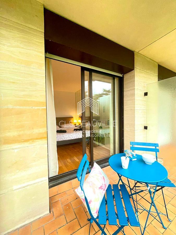 Studio 1 Gainsbourg C.L.S Deauville Exterior photo